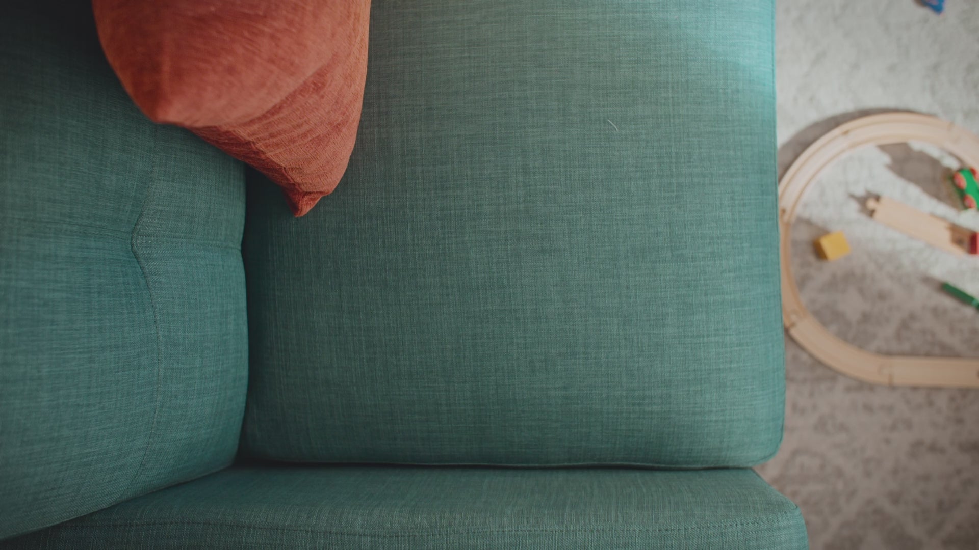 Genexa. Medicine Made Clean. Mom Chat Approved.